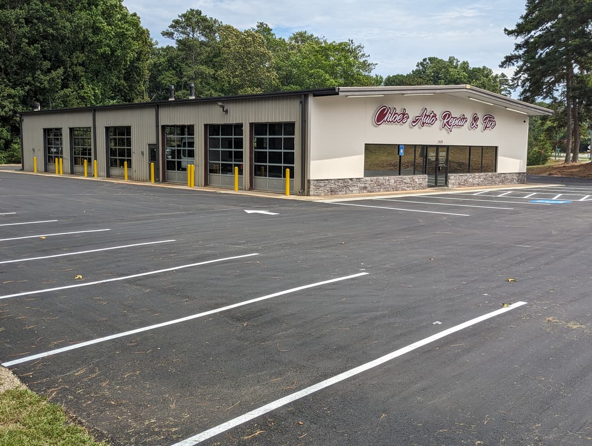 Clean check-in counter and customer reception area at Chloe's Auto Repair in Kennesaw, GA